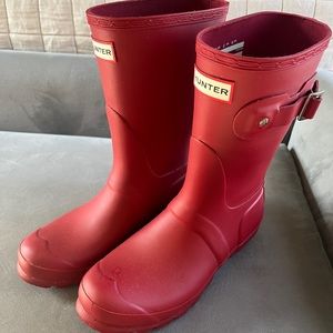 Red Hunter Boots (Mid-calf)